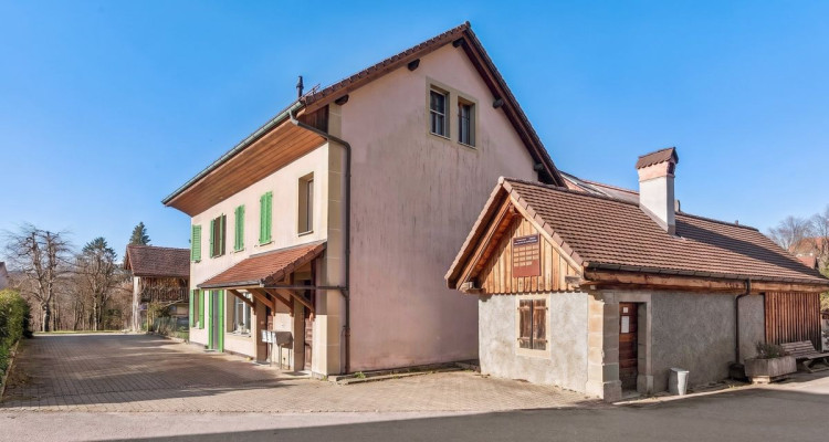 Maison avec trois appartements dans un cadre paisible à Marnand image 11