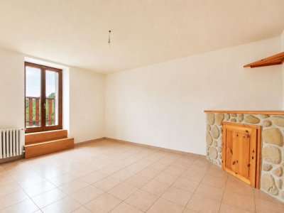 Charmant appartement de 4,5 pièces rénové au coeur du village image 5
