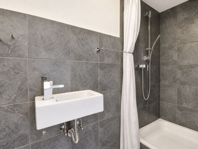 Charmant appartement de 4,5 pièces rénové au coeur du village image 7