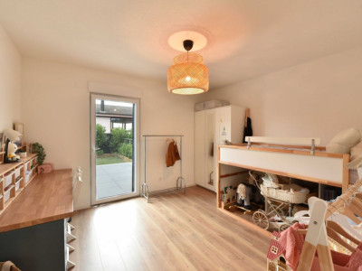 Villa contemporaine avec piscine et vue lac image 7