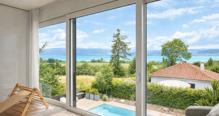 Villa contemporaine avec piscine et vue lac image 4