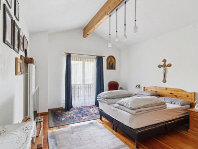 Spacieuse maison avec vue panoramique sur les Alpes image 4