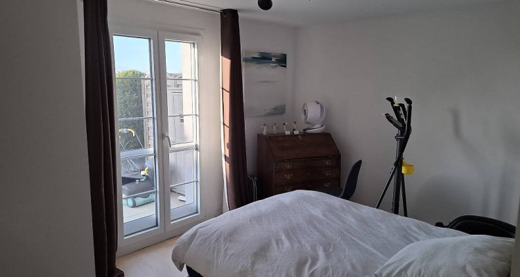 Magnifique appartement 2,5p à Rolle à 2250fr image 2