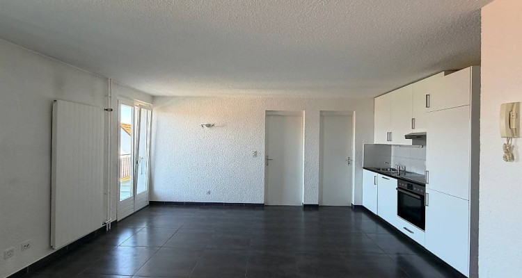 Appartement 2,5p à Crudefin 1150fr image 3