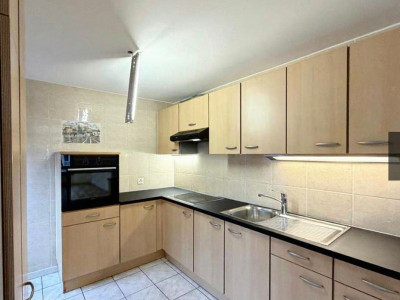 Appartement 4 pièces rénové — Pâquis, Genève · 63 m² image 2