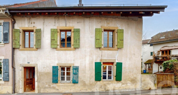 Charmante maison villageoise à rénover au c?ur dEtoy image 2