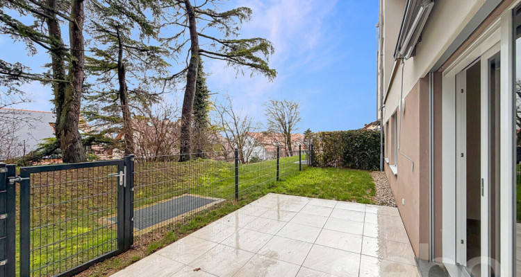 Orbe magnifique appartement avec jardin image 1