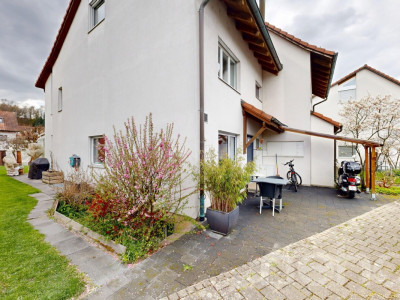 Familienhaus mit Garten, viel Platz & Top-Aussenbereich image 1