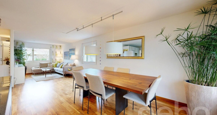 Familienhaus mit Garten, viel Platz & Top-Aussenbereich image 4