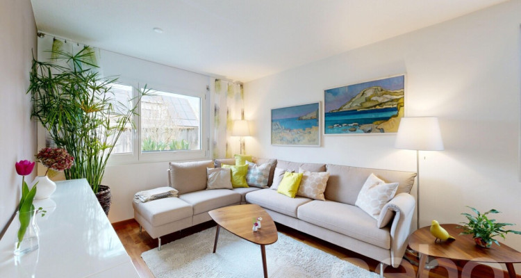 Familienhaus mit Garten, viel Platz & Top-Aussenbereich image 7