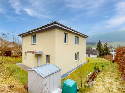 Modernes Einfamilienhaus mit Weitblick und Top-Lage in Laupersdorf image 2