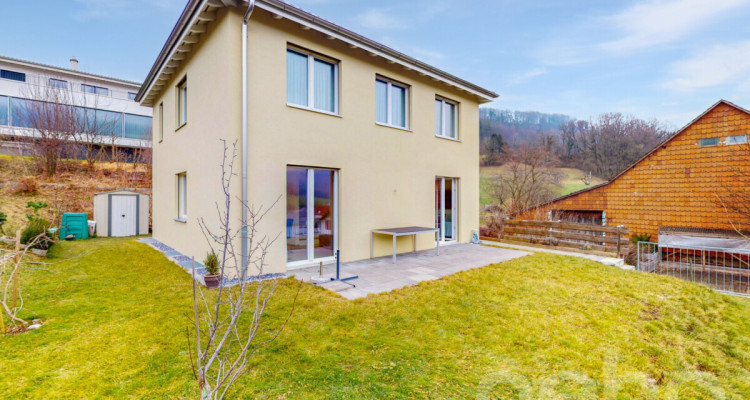 Modernes Einfamilienhaus mit Weitblick und Top-Lage in Laupersdorf image 1