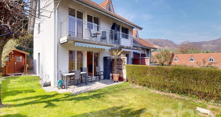 Attraktives 5.5-Zimmer Reiheneckhaus an familienfreundlicher Lage image 1