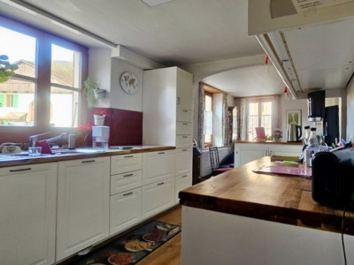 Charmante maison villageoise contiguë à Fleurier. image 4