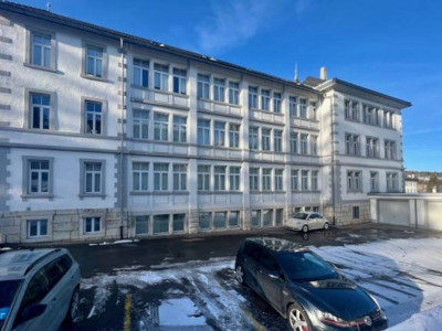   Faites une offre pour ce très bel Immeuble mixte, avec 14 garages et 18 places de parc image 11