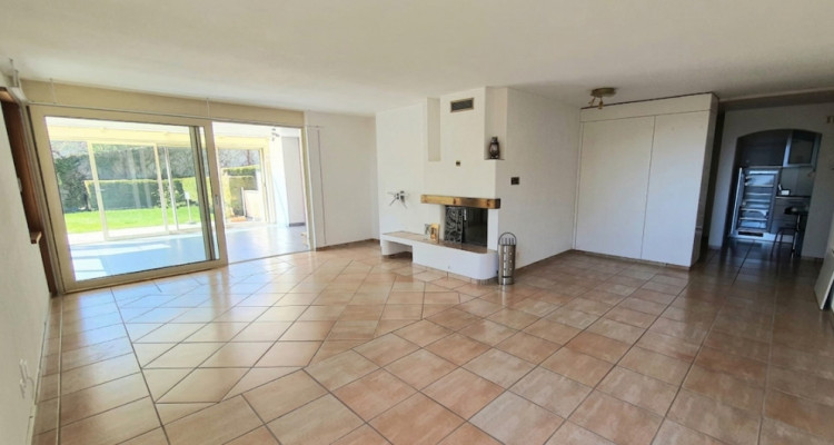 Havre de paix avec vue panoramique et jardin privé à Evilard image 6