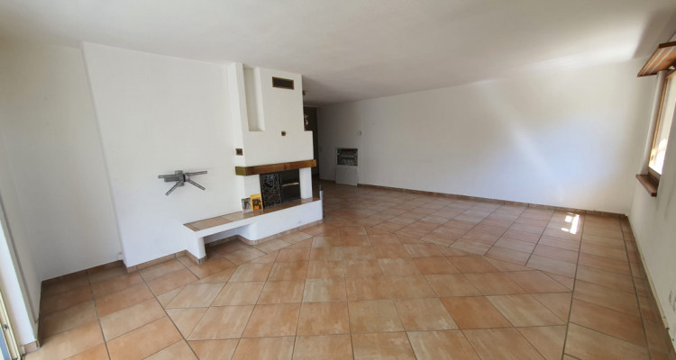 Havre de paix avec vue panoramique et jardin privé à Evilard image 5