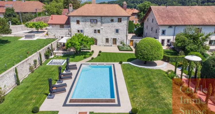 Château dexception du XVI? siècle entièrement rénové ? Propriété de prestige aux portes de Genève image 1