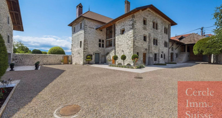 Château dexception du XVI? siècle entièrement rénové ? Propriété de prestige aux portes de Genève image 11