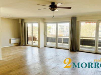 Attique lumineux 4.5 pièces avec vue au cœur de Rolle image 2