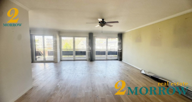 Attique lumineux 4.5 pièces avec vue au cœur de Rolle image 8