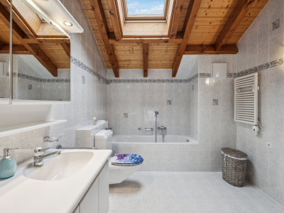 Villa avec piscine et vue imprenable sur les montagnes image 7