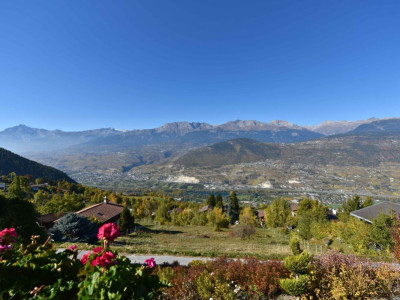 Villa avec piscine et vue imprenable sur les montagnes image 10