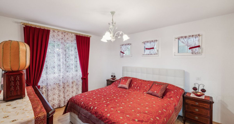 Villa avec piscine et vue imprenable sur les montagnes image 5