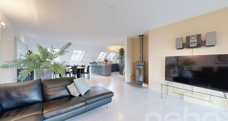 Dachwohnung mit Charme und Aussicht auf den Belpberg image 1