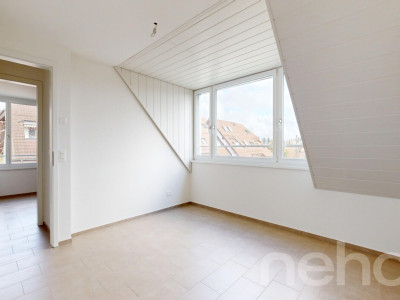 Neuwertige 4.5-Zimmer Dachwohnung mit riesigem Estrich image 8