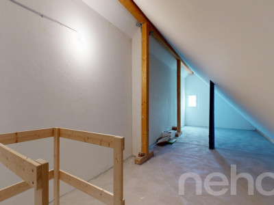 Neuwertige 4.5-Zimmer Dachwohnung mit riesigem Estrich image 12