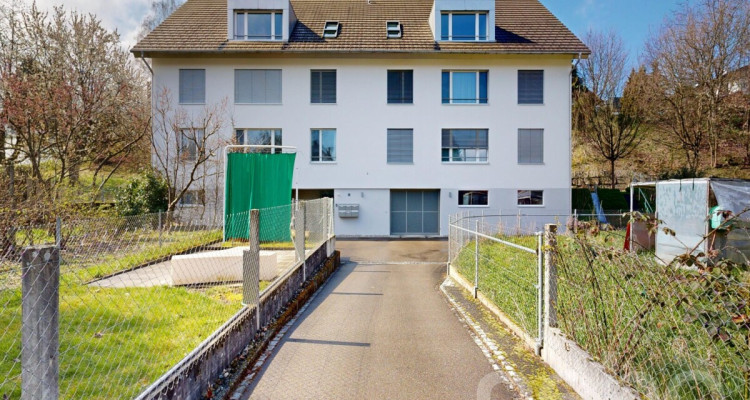 Neuwertige 4.5-Zimmer Dachwohnung mit riesigem Estrich image 11