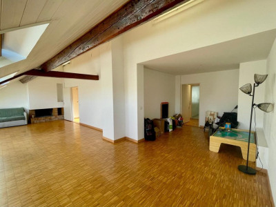 A louer: Bel attique de 2 chambres à coucher aux Eaux-Vives image 5