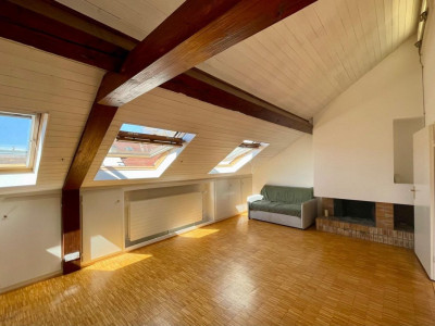 A louer: Bel attique de 2 chambres à coucher aux Eaux-Vives image 4