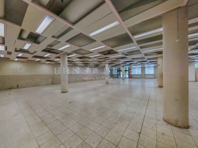 Grande surface commerciale aux pieds des pistes image 2