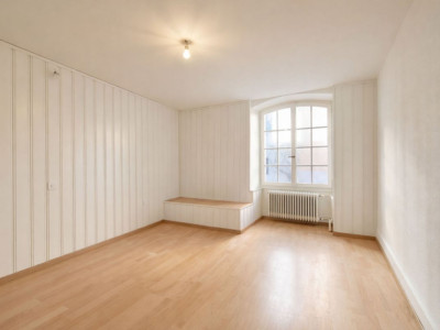 Orbe - Propriété unique avec deux habitations et fort potentiel image 3