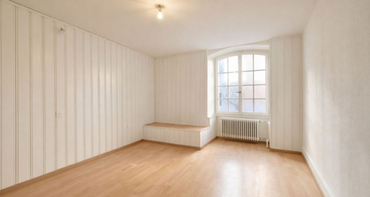 Orbe - Propriété unique avec deux habitations et fort potentiel image 3