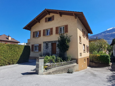 Charmant 3.5 pièces d’env. 62m2 lumineux avec balcons et jardin à Ardon image 1