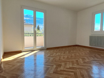 Charmant 3.5 pièces d’env. 62m2 lumineux avec balcons et jardin à Ardon image 3