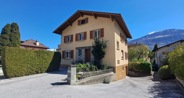 Charmant 3.5 pièces d’env. 62m2 lumineux avec balcons et jardin à Ardon image 1