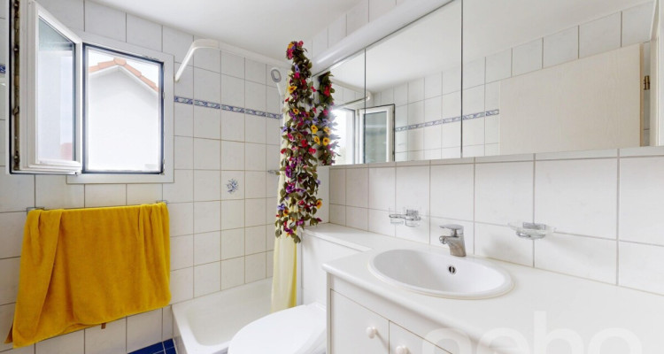 Geräumiges 5-Zimmer Doppeleinfamilienhaus mit pflegeleichtem Garten image 11