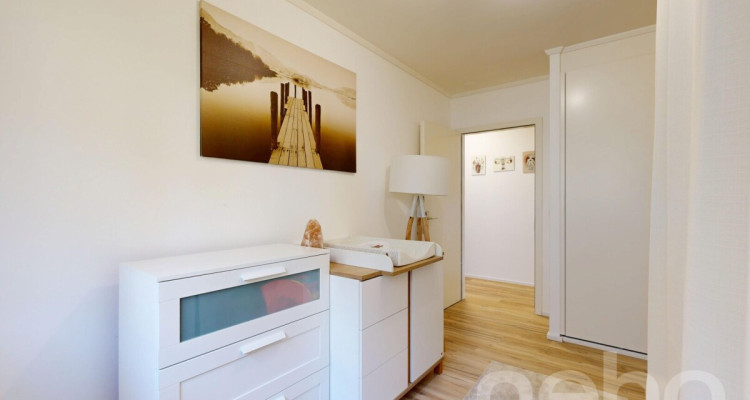 Élégant 4.5 pièces rénové avec vue panoramique sur le Lac et Montreux image 8