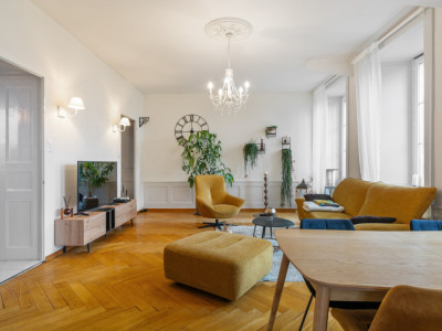 Splendide Maison de Maître de 1848 – Un Trésor au Cœur des Brenets image 3