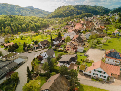 Viel Platz, Charme und grüne Umgebung image 4
