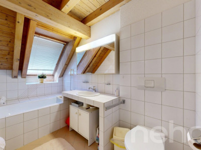 Reihenhaus mit viel Platz für Wohnen und Arbeiten image 9