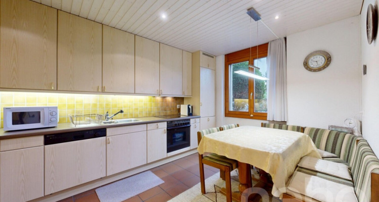 Reihenhaus mit viel Platz für Wohnen und Arbeiten image 4