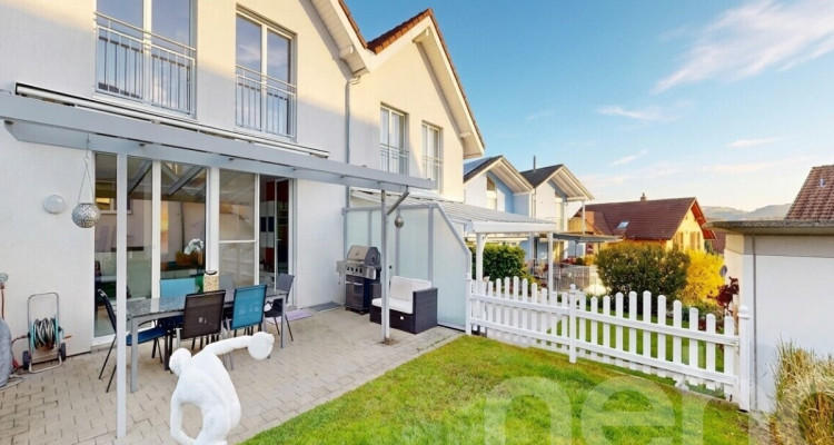 Modernes Reihenhaus mit viel Platz? an zentraler und ruhiger Lage image 1