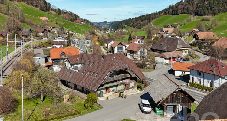 Bauernhaus mit Wohnungen und Gewerbefläche in Bigenthal image 4