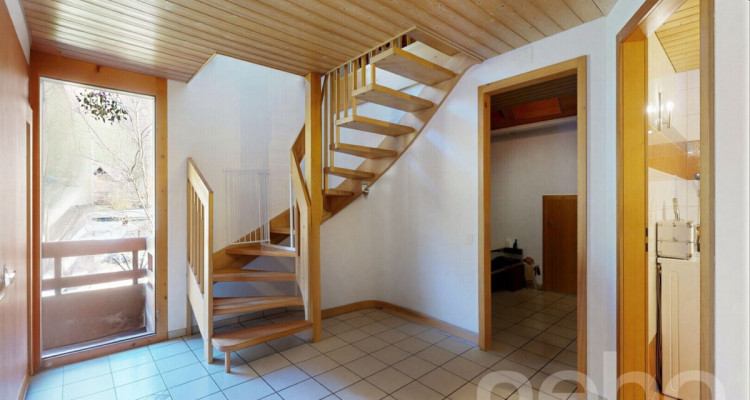 Bauernhaus mit Wohnungen und Gewerbefläche in Bigenthal image 9