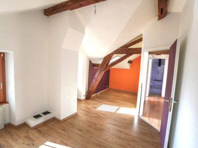 Maison de 2 appartements 3,5 pièces + 1 studio, Grand potentiel ! image 12